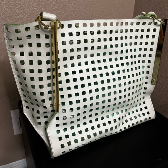 Purse - Picture 3 of 3